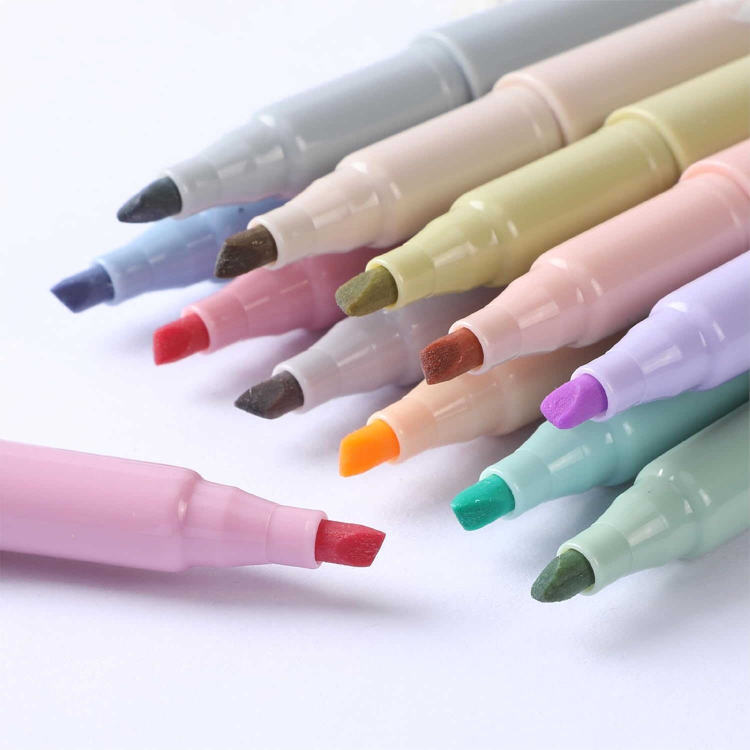 image:imageMr Pen Highlighters 12 Pack Pastel Colors Chisel Tip QuickDry SmearResistant Odorless Highlighters for School Office amp JournalingPastel